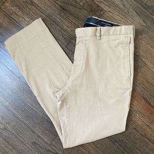 Banana Republic Men’s Aiden Chino 34W 32L